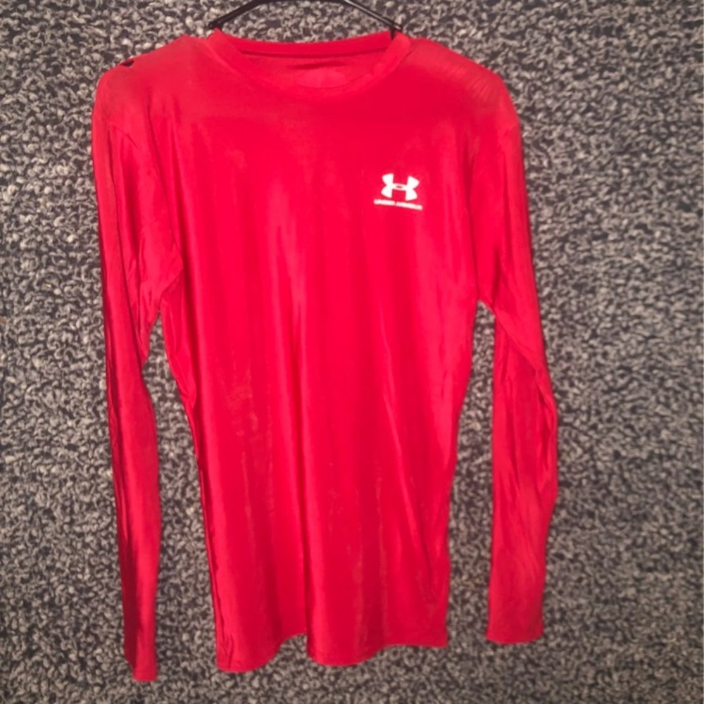 Under Armor long sleeve shirt
